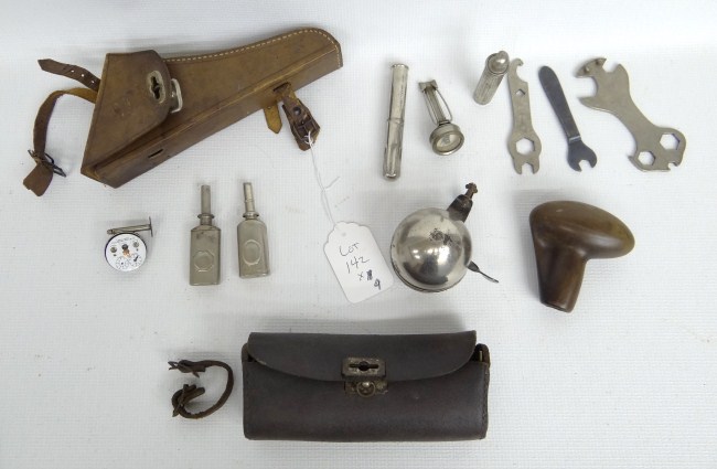 Early accessory lot including  16644d