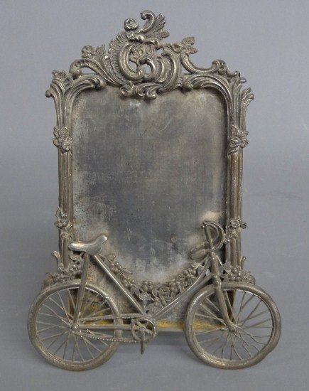 Early raised metal casting bicycle 166475