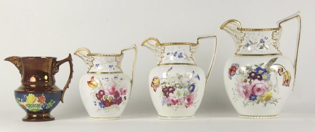 A graduating set of three porcelain