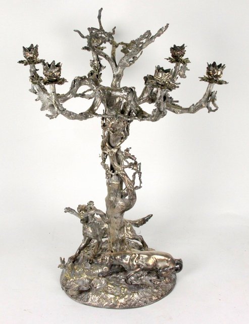 An electroplated silver table centre 164891