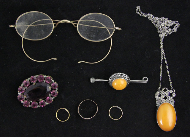 A pair of 19th Century spectacles 164924