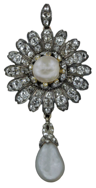 A pearl and diamond pendant/brooch of