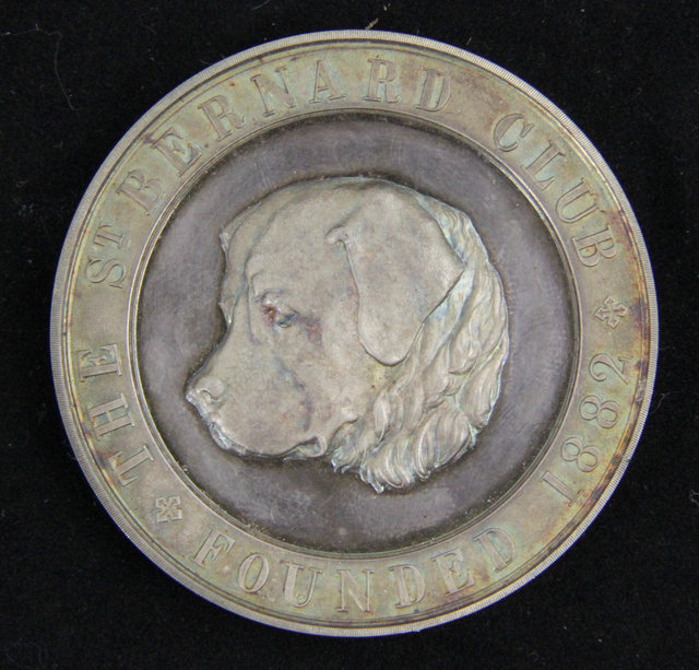 A medallion for the St Bernard