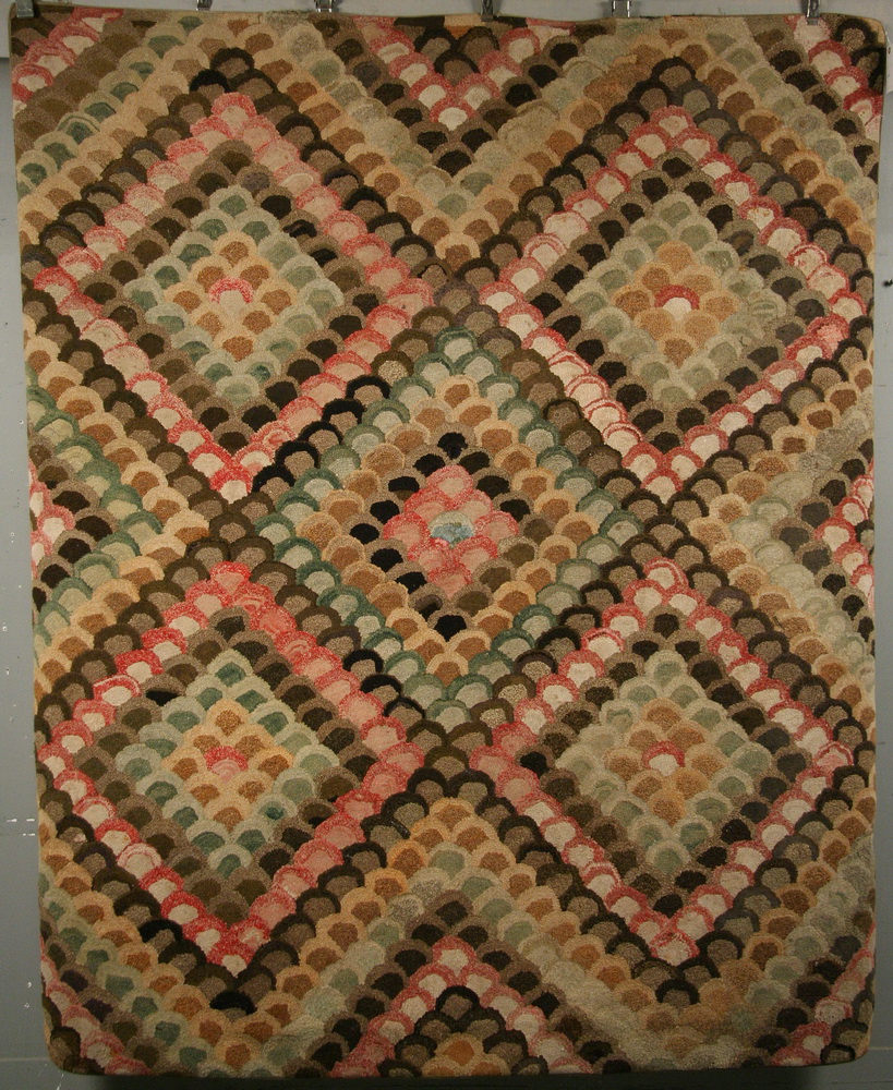 HOOKED RUG 5 10 x 6 11  165139