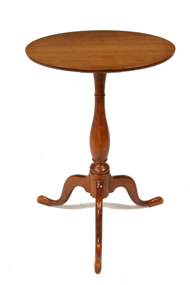 QUEEN ANNE CANDLESTAND - Queen Anne