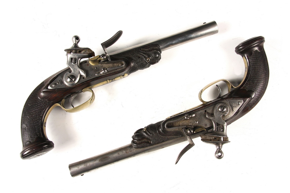 PISTOLS - Pair of flintlock pistols