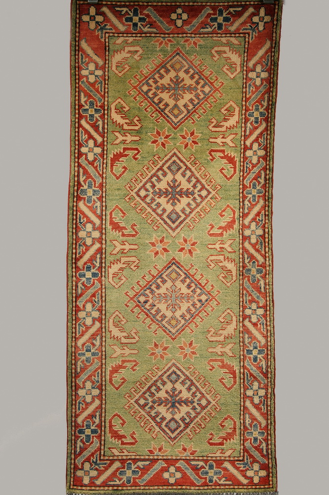 AREA RUG - 2'5'' x 5'8'' - Kazak