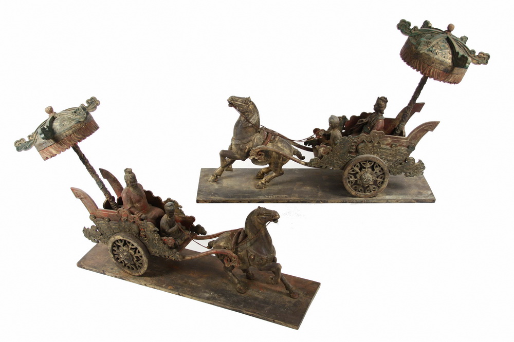 PAIR POLYCHROME WOOD CHINESE CHARIOTEERS 1652f1