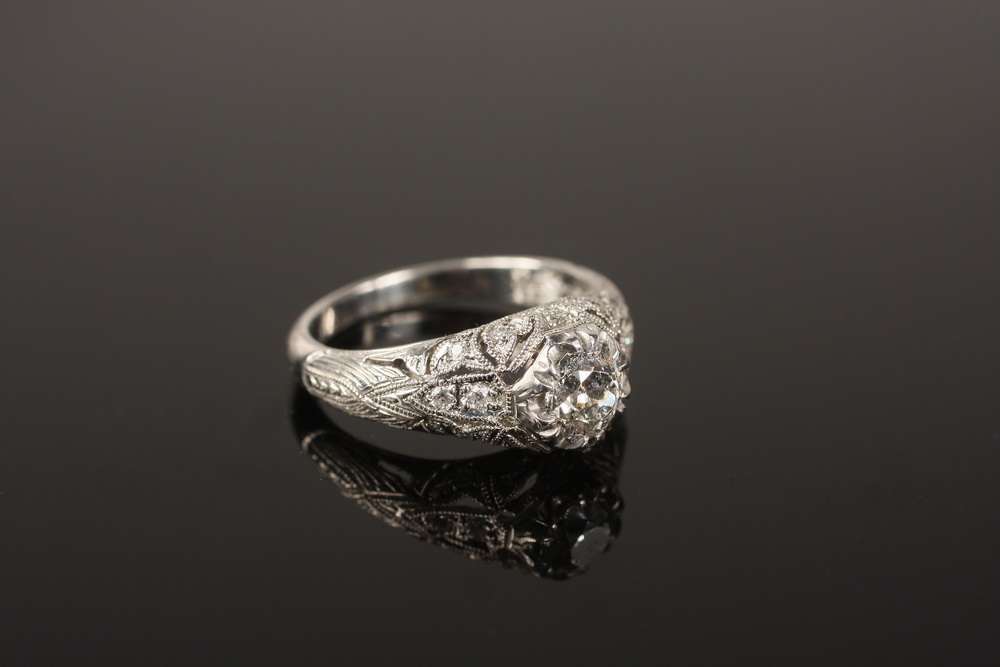 LADY'S RING - One Edwardian period