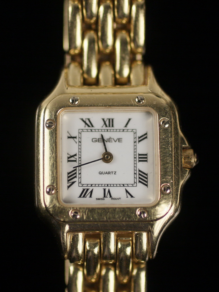 LADY S WATCH 18K gold square 16532d