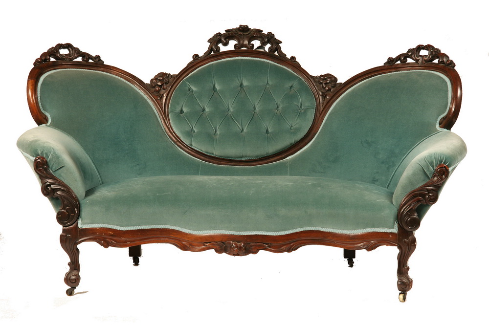 VICTORIAN SOFA - Victorian Oval Back