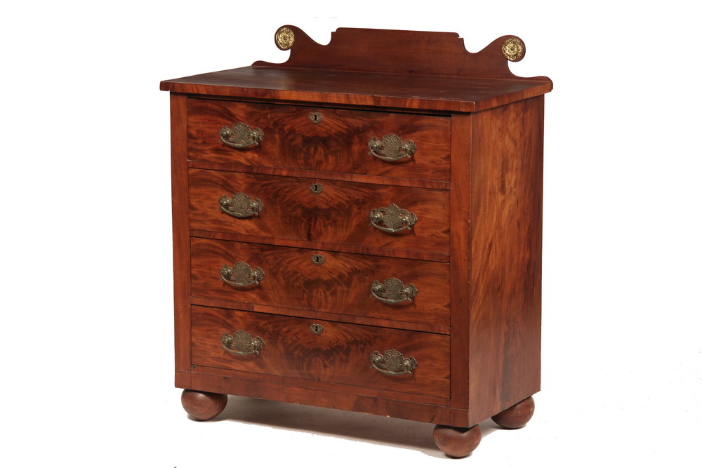 SMALL CHEST OF DRAWERS Mid Atlantic 165398