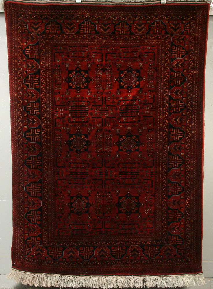 SILK AREA RUG - 4'9'' x 6'7'' -