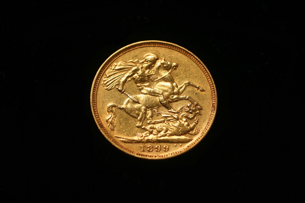 COIN 1 English gold sovereign 16549b