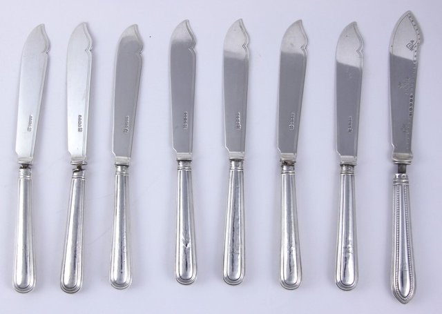 Eight silver fish knives Richard