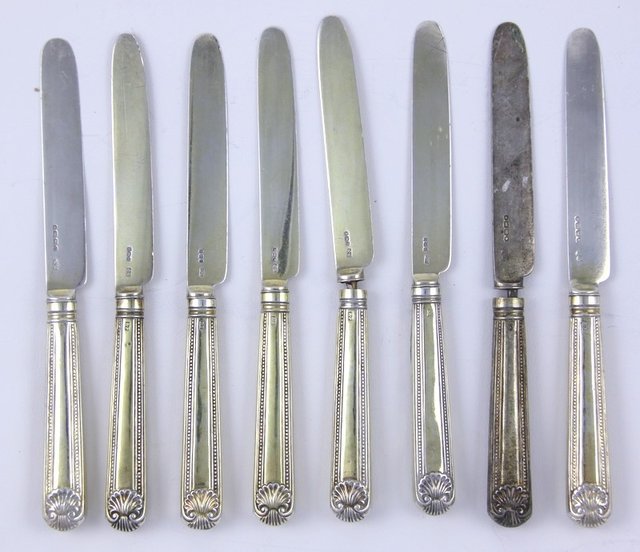 Eight silver table knives London 165559