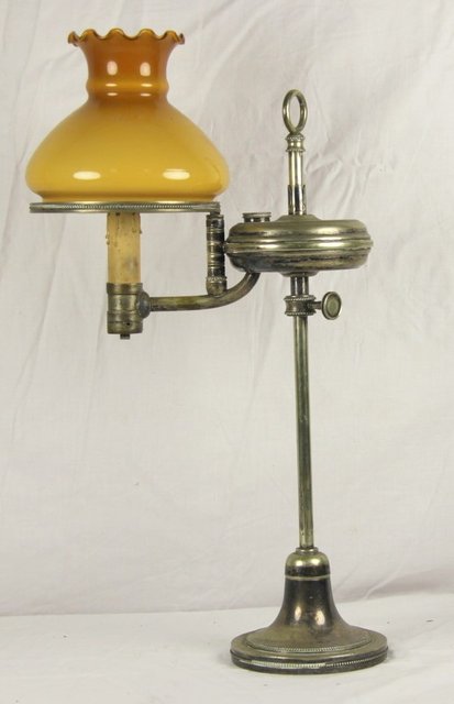 A late 19th Century plated desk lamp