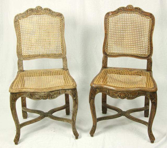 Six carved beech single chairs 16560d