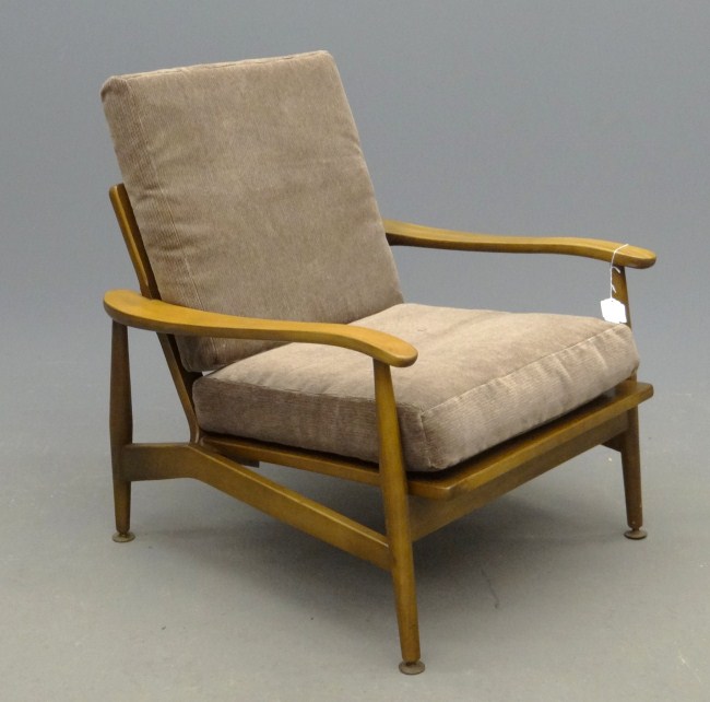 Mid Century lounge chair. Style