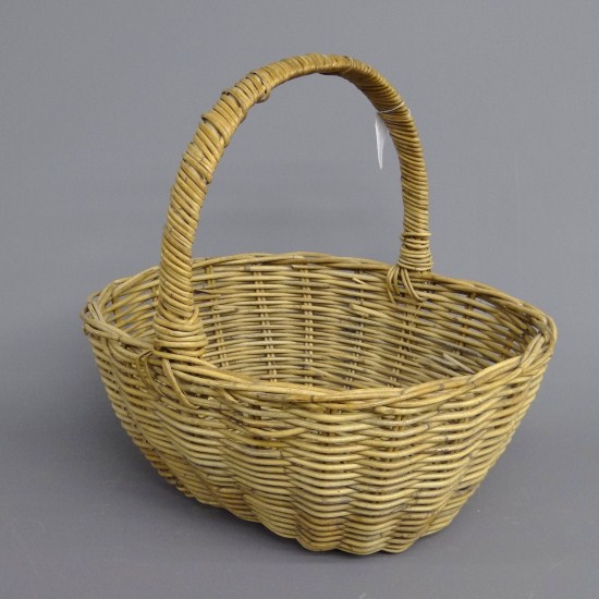 Basket with handle.