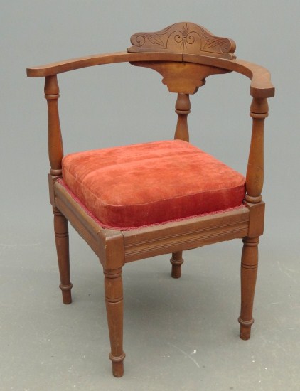 Victorian corner chair 30 1 2  16827e