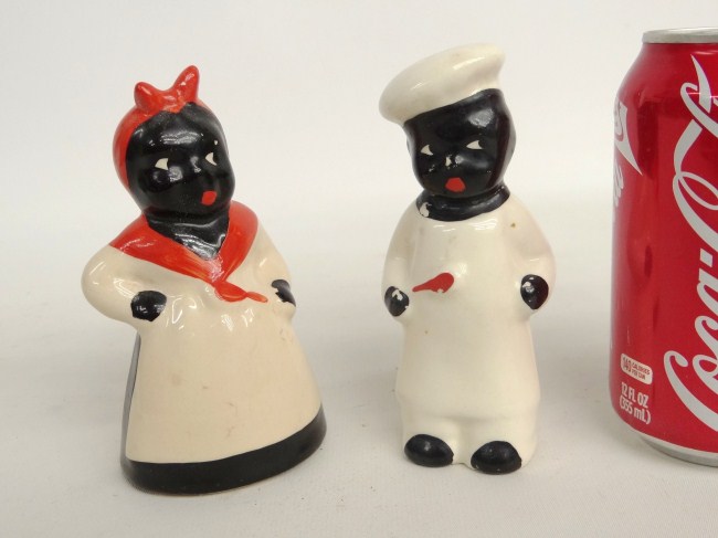 Vintage Mammy salt and pepper shakers.