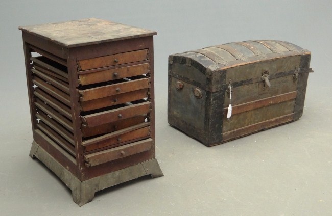 Lot including steamer trunk and 1682d7