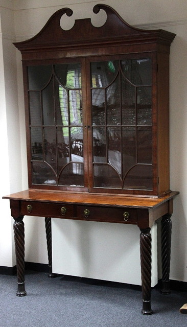 A mahogany bookcase 19th Century