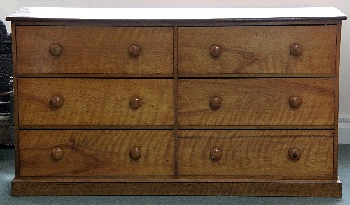 A Victorian satinwood chest fitted 168362