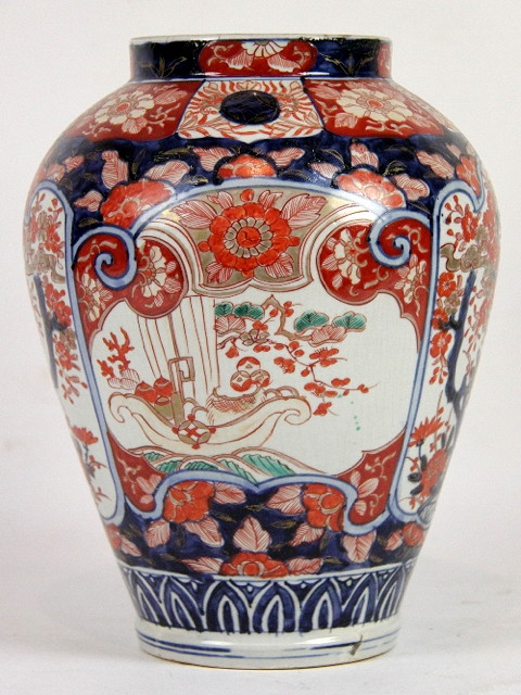 A Japanese Imari vase circa 1900