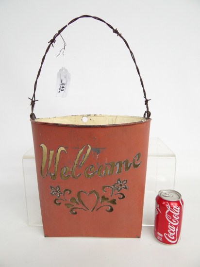 Sap bucket Welcome pocket.