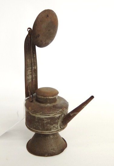 19th c. tin whale oil lamp. 9 1/4