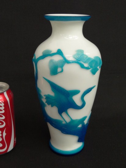 Asian Peking vase with applied 1687e7