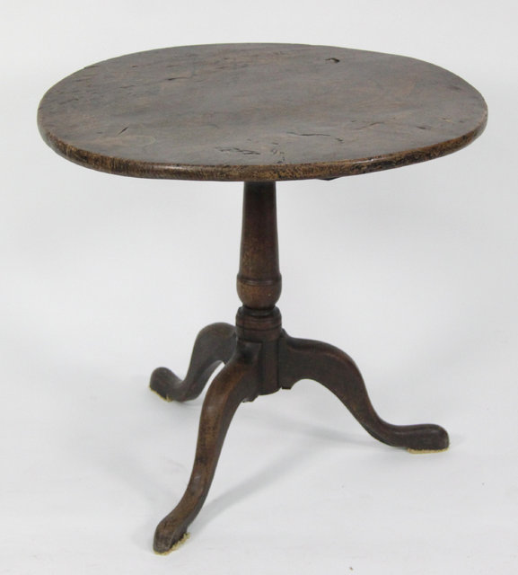 A George III elm circular table 168883