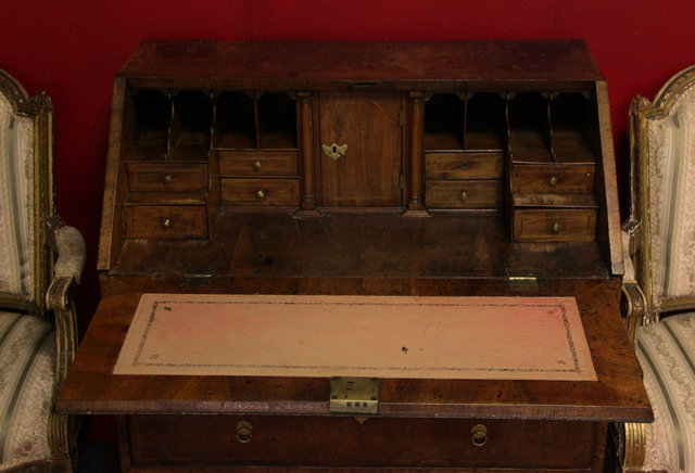 A George II walnut bureau fitted 1688b3