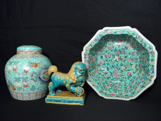 Modern Chinese painted porcelain lidded