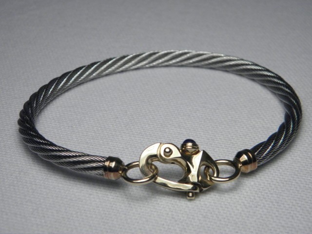 Bangle bracelet of twisted steel 169256