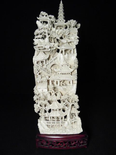 A large intricately carved Chinese 169299