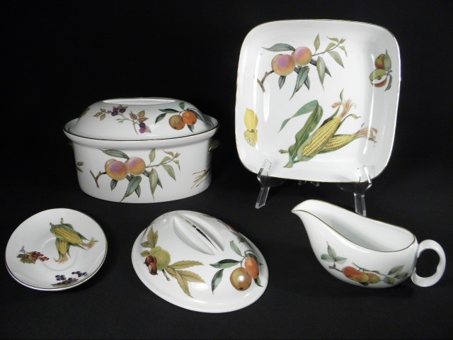 Small group lot of assorted Royal Worcester