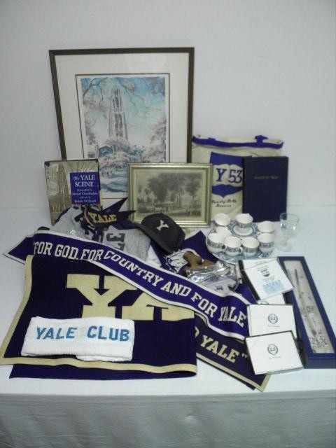 Large lot of assorted Yale University 169303