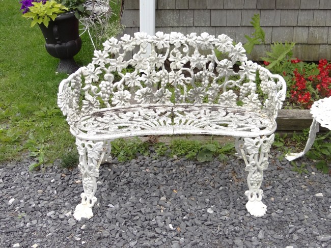 Cast iron garden bench. 39'' W.