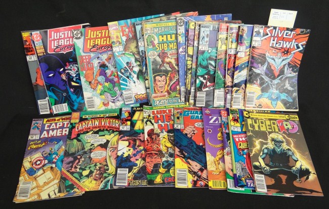 Lot 25 various comic books including