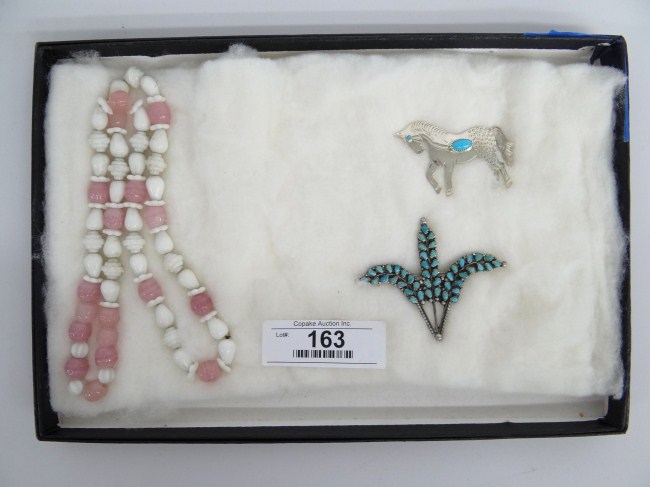 Lot three pieces jewelry including 167201