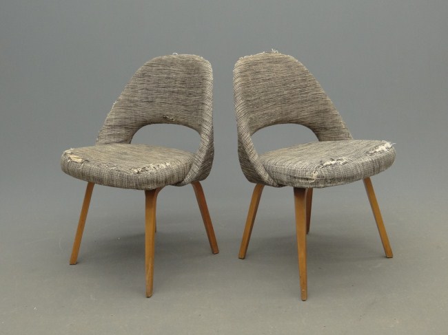 Pair Eero Saarinen armless Knoll 16722f