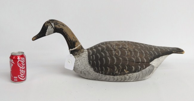 Polychrome painted Canada goose 1672c6