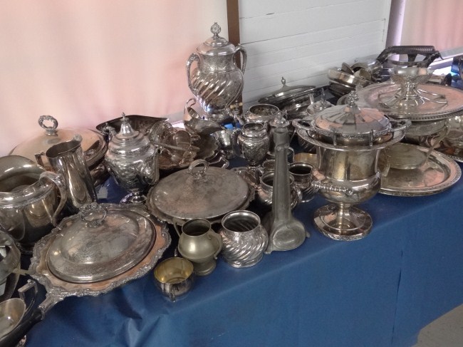 Large silverplate lot over 100 167307