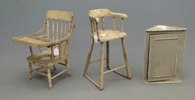 Lot including vintage highchair