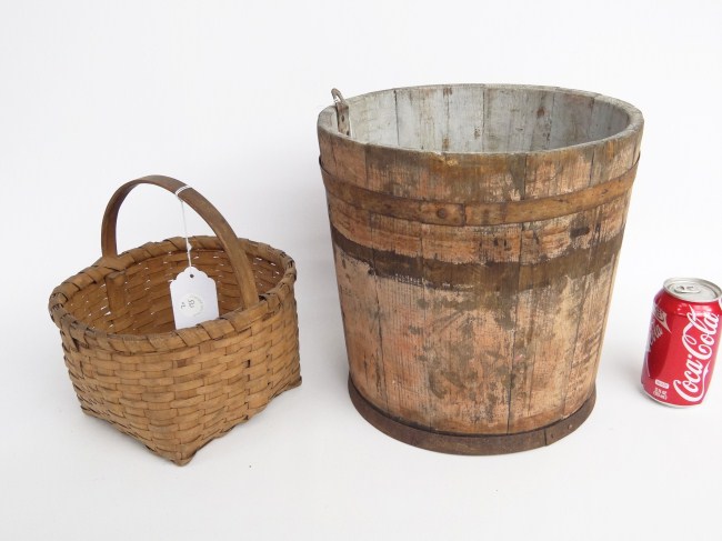 Lot including basket with handle and
