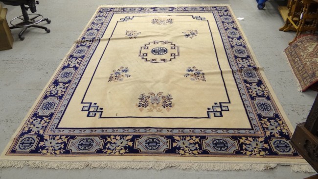 Machine made roomsize rug 7 9  167490