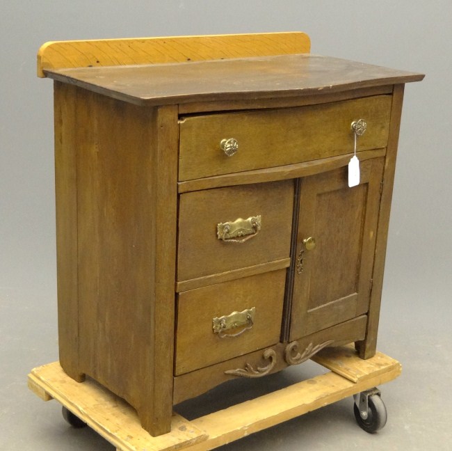 19th c Victorian oak commode  16749a